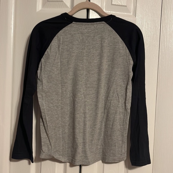 NHL Bruins Hockey long sleeve shirt size kids medium 10-12 NWOT - Picture 8 of 8